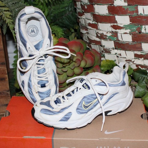 Nike Shoes - ⭐️ SOLD ⭐️